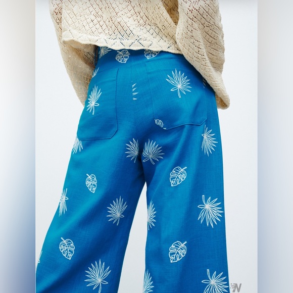 Zara Women’s Palm Embroidered Wide Legs Cropped Trousers - Size M - Picture 4 of 10